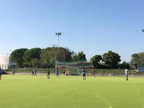 Photo de Campo hockey sul prato