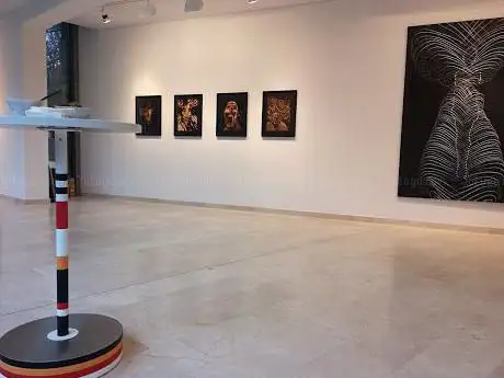 Albus Lux Contemporary