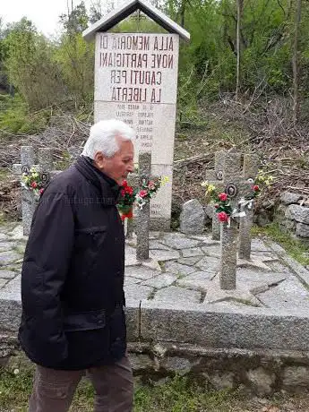 Lapide alla memoria dei Partigiani di Montrigiasco