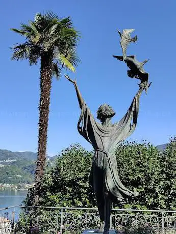 Scultura a San Francesco d'Assisi