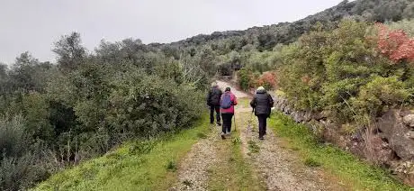 AIDOMAGGIORE. Antico sentiero per la chiesa S. Barbara