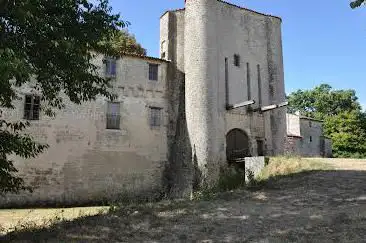 Photo de Château de Villeneuve-la-Comtesse