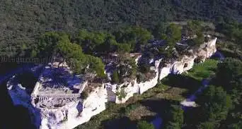 Photo de Abbaye of Saint-Roman