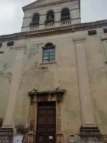 Photo de Chiesa Arcangelo Raffaele