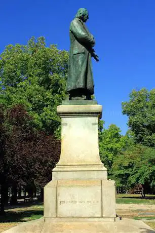 Photo de Monumento ad Antonio Stoppani