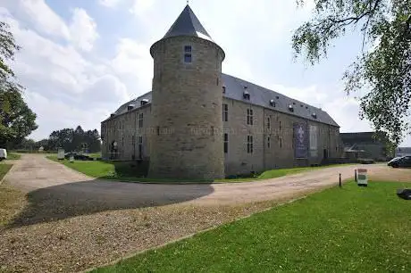 Château De Courrière
