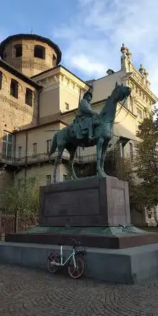 Monumento ai Cavalieri d'Italia