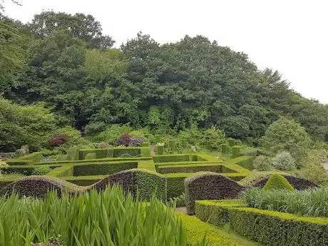Veddw House Garden