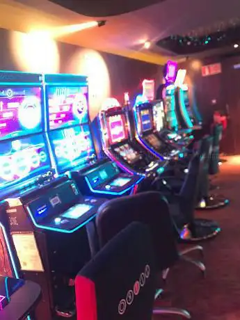 Photo de Salón de juego premium irala