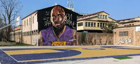 Photo de Playground in memory of KOBE BRYANT