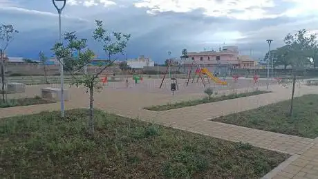 Photo de Piazzetta dei Caduti - Largo Vittoria