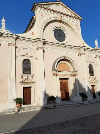 Photo de Chiesa di S. Maria del Castello