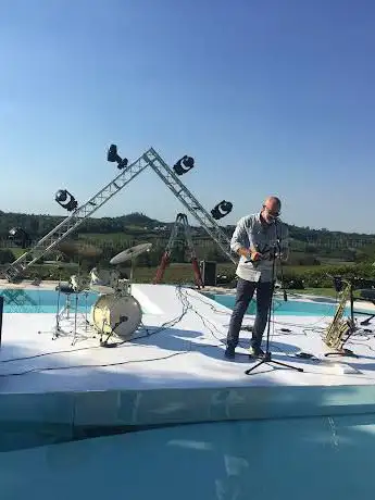 Black and White Music