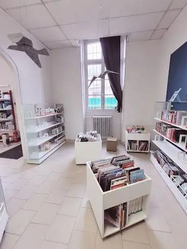 Public Library Du Malesherbois