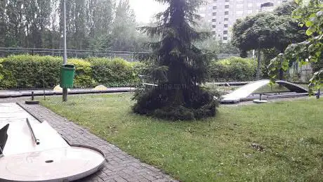 Mini-golf