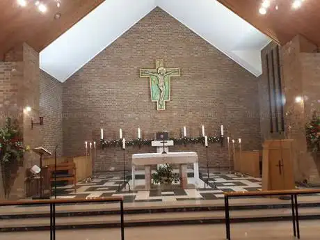 Photo de Catholic Church of the Holy Family