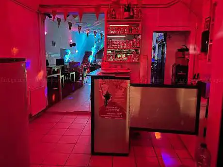 Photo de ROYAL EMPIRE VIP GLOBAL DANCING CAFÉ ENTERTIANMENT TV SHOW HALL TO RENT Etc.. Antwep Belguim .