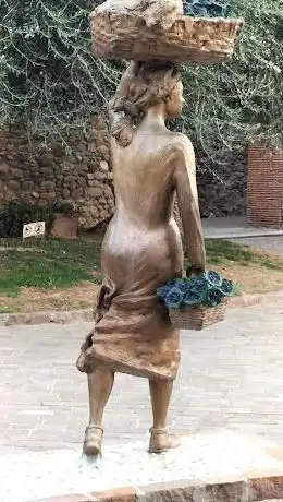 La Donna delle Violette