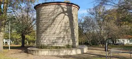 Ehrenmal im Volkspark