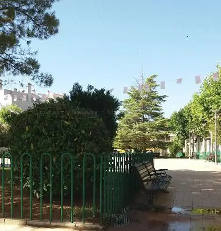 Photo de Plaza de Ramón Roldan Park