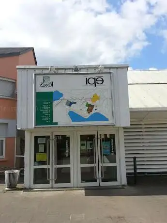 Photo de Bibliothèque Longs-Champs