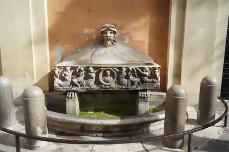 Photo de Fontana Torlonia