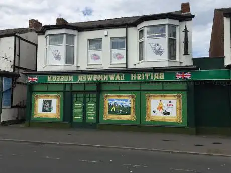 Photo de British Lawnmower Museum
