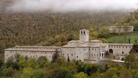 Photo de Monastero dei Camaldolesi Avellaniti di San Pier Damiani