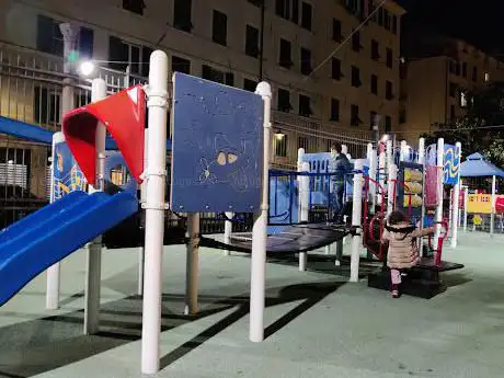 Area giochi / Free playground