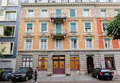 LECHBINSKA GALLERY