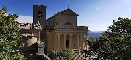 Photo de Church of Saint Peter