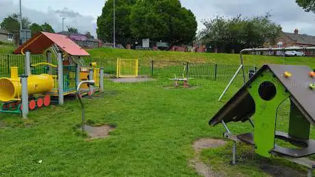 Photo de Castle Grove Park