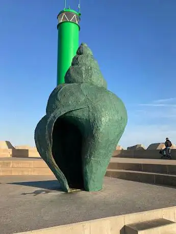 Parc de Sculptures Beaufort : Pillage of the Sea - Rosa Barba