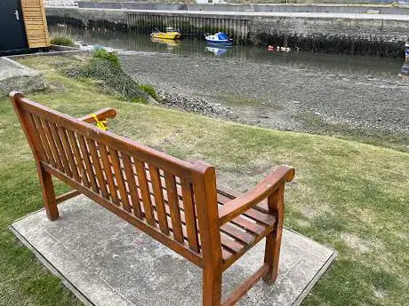 Rogers Bench