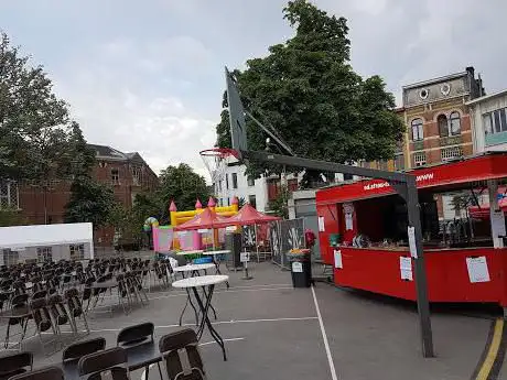 Van Hombeeckplein