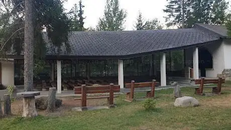 Chapelle Ste Thérese Mayen de la Zour