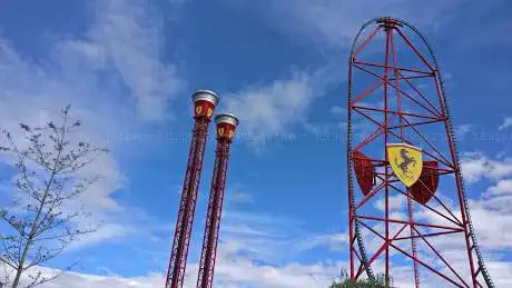 Photo de Thrill Towers
