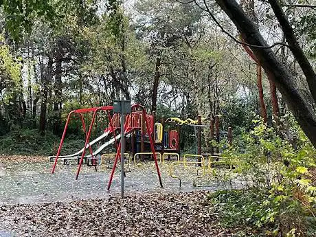 Halstock Crescent Play Area