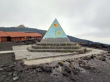 Photo de Meridiano del Etna