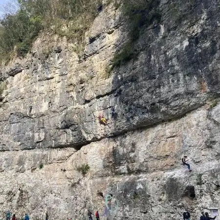 Photo de Palestra di roccia Cala' del Sasso