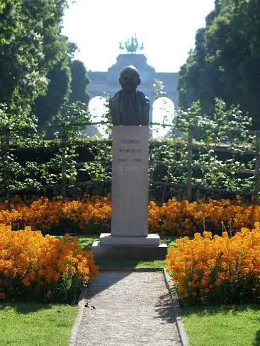 Photo de Buste de Robert Schuman