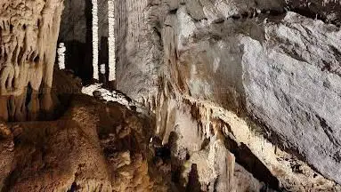 Photo de Natural Entrance From The Cave Of Aven D'Orgnac