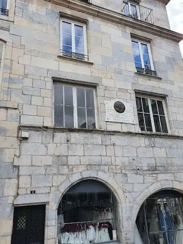 Place Victor Hugo