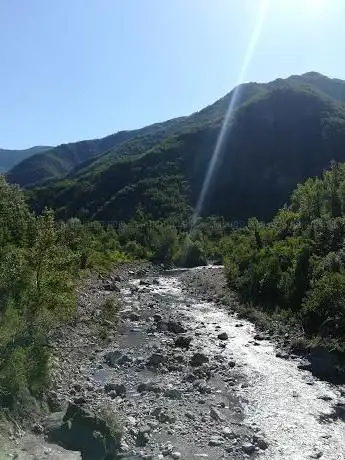 Photo de Spiaggia Pianellette di Ponte Organasco