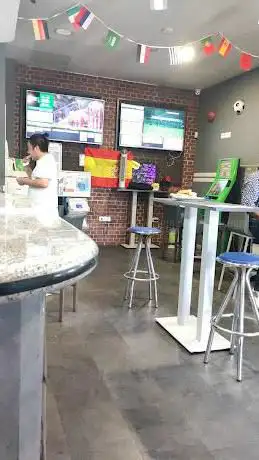 Photo de Sala de Apuestas OZIUM Villaverde
