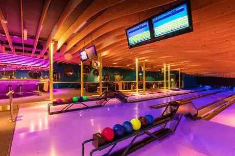 Photo de Bowling & Riverbar