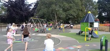 Photo de King George's Playing Fields Play Area