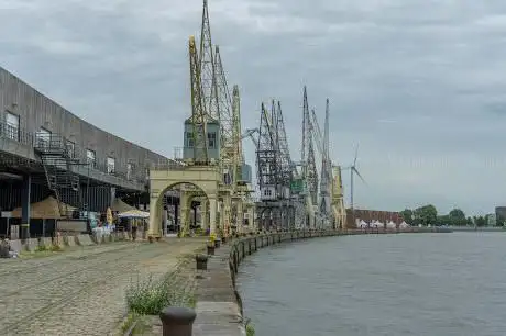 Photo de Oude havenkranen