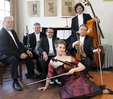 Internationale Muziekschool & Concertorganisatie Wonderful world