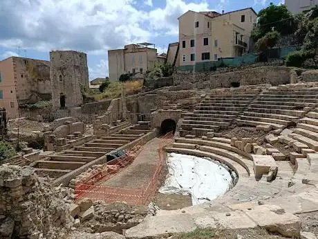 Photo de Teatro Romano di Terracina